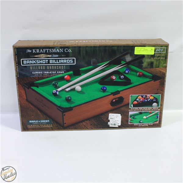 CLASSIC TABLE TOP BILLIARDS GAME