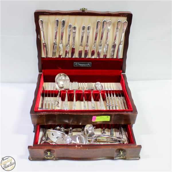 1847 ROGERS BROS. ADORATION SILVERWARE AND CHEST