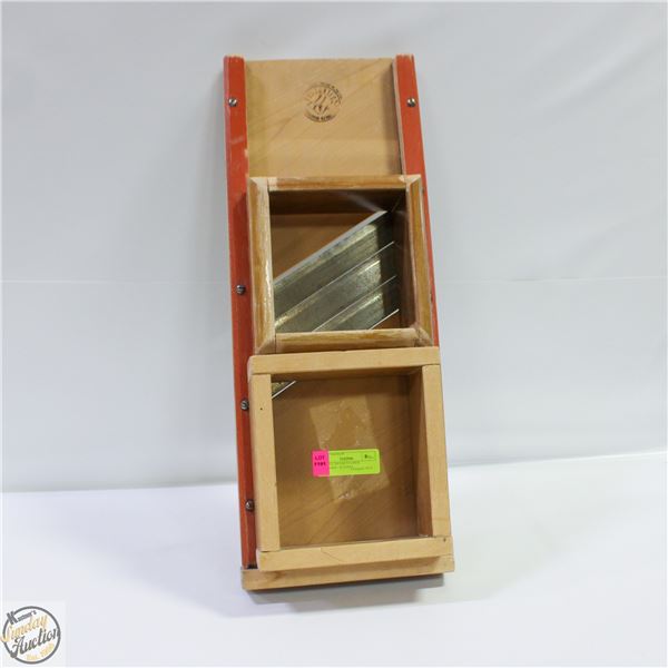 VINTAGE SILVRETTA BOX SHREDDER - AUSTRIA