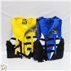 Image 1 : ADULT M & S FLUID LIFE JACKETS TOGETHER