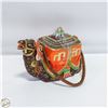 Image 1 : VINTAGE CAMEL PORCELAIN