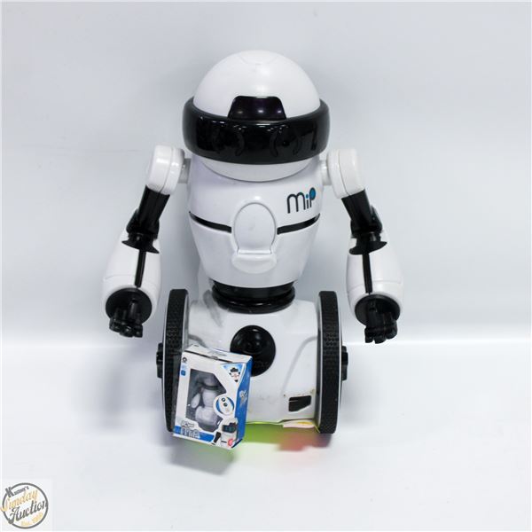 MIP ROBOT BATTERY OPERATED + MINIATURE IN