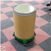 Image 1 : 30 GALLON FIBER DRUM WITH DOLLY, LID, LOCK RING