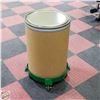 Image 1 : 30 GALLON FIBER DRUM WITH DOLLY, LID, LOCK RING