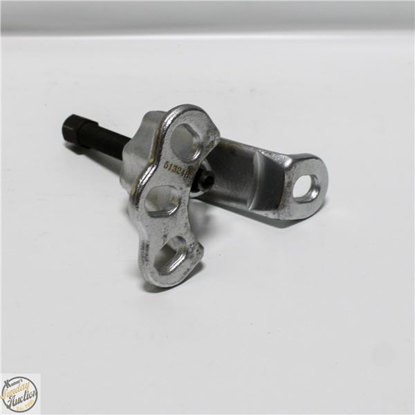 FLAT WITH UNIVERSAL FRONT WHEEL HUB PULLER -