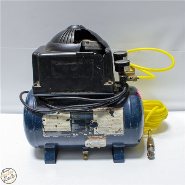 MASTERCRAFT AIR COMPRESSOR WITH HOSE