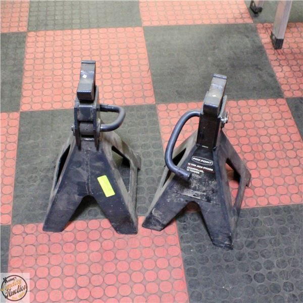 PAIR OF PRO POINT 12 TON JACK STANDS