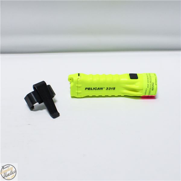 NEW PELICAN 3315 FLASHLIGHT WATERPROOF AND