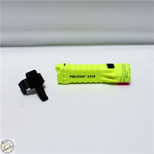 NEW PELICAN 3315 FLASHLIGHT WATERPROOF AND