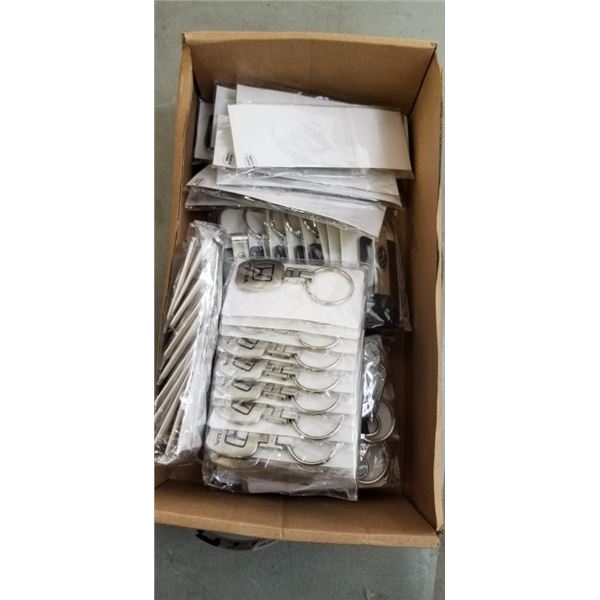50 NEW ASSOORTED VEHICLE BRAND KEYCHAINS, HONDA, SUBARU, GMC