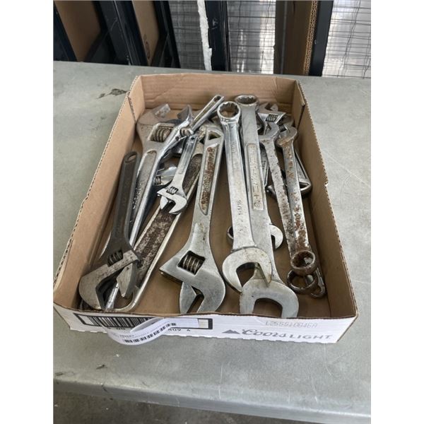 TRAY OF ADJUSTABLE WRENCHES