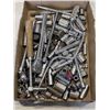 Image 1 : TRAY OF ASSORTED SOCKETS AND WRENCHES
