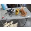 Image 1 : 2 EXTENSION CORDS AND INFLATOR