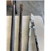 Image 3 : COMEALONG, STEEL BAR, LARGE PRYBAR AND FISKARS PRUNERS