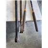 Image 4 : COMEALONG, STEEL BAR, LARGE PRYBAR AND FISKARS PRUNERS