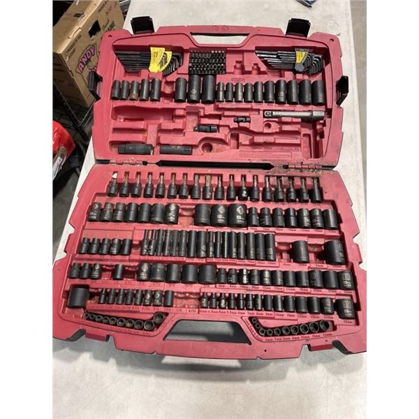 STANLEY CASED PARTIAL SOCKET SET