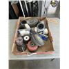 Image 1 : TRAY OF GRINDING WHEELS AND DISCS