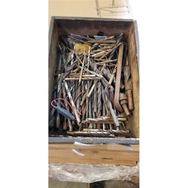 TRAY OF DRILL BITS