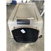 Image 1 : X-LARGE PET CRATE