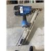 Image 3 : 2 LARGE STRIP NAILERS
