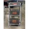 Image 1 : LITTLE GIANT FOLDING STEP LADDER