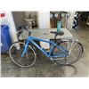 Image 1 : BLUE DEVINCI BIKE