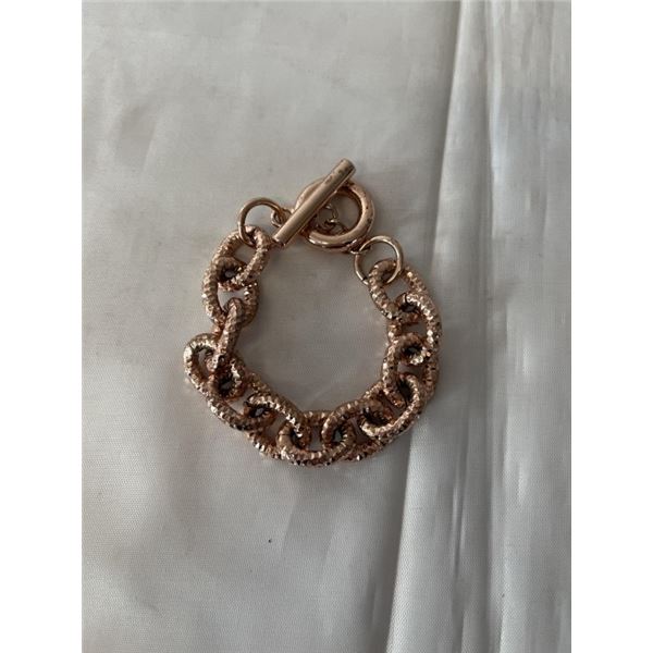 PINKISH GOLD PLATED LINKS BRACELET, UNMARKED 8" LENGTH