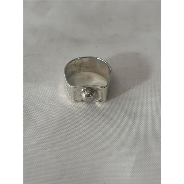 STERLING SILVER HAND CRAFTED RING MARKED 925 SIZE 8