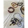 Image 3 : LOT OF ASSORTED JEWELRY