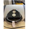 Image 2 : INSTANT POT 9 IN 1 DUO PLUS MULTI COOKER 8 QUART AND FLAT GRILL