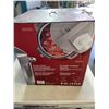 Image 5 : INSTANT POT 9 IN 1 DUO PLUS MULTI COOKER 8 QUART AND FLAT GRILL