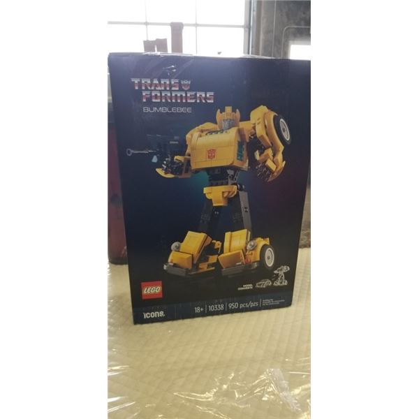 LEGO ICONS BUMBLEBEE (10338)