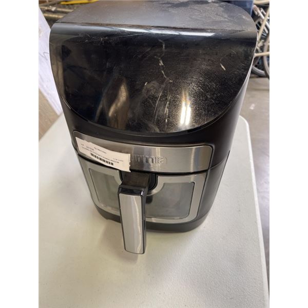 GOURMIA AIR FRYER WITH VIEWING WINDOW WORKING
