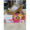 Image 5 : 7 PAIRS OF ASSORTED SIZE NEW LADIES SHOES
