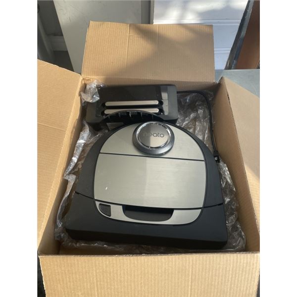 NEATO ROBOTIC VACUUM CLEANER WITH CHARGING DOCK WORKING