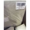 Image 3 : NEW IKEA THROW PILLOW 20 X 20 INNER, AND NEW FABRIC TOTES