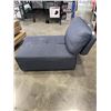 Image 2 : BLUE FABRIC ACCENT CHAIR