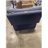 Image 4 : BLUE FABRIC ACCENT CHAIR