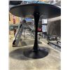 Image 3 : BLACK ROUND PEDESTAL TABLE