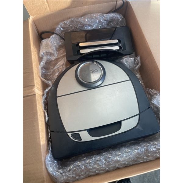 NEATO ROBOTIC VACUUM CLEANER WITH CHARGING DOCK WORKING