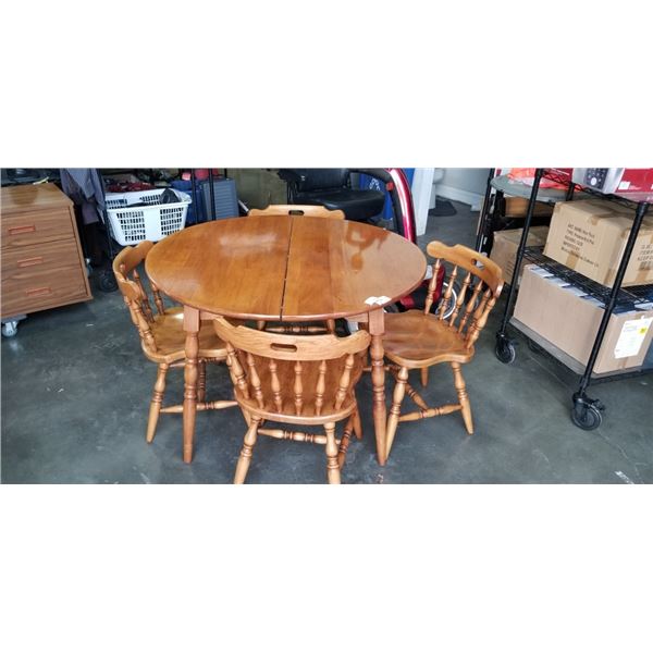 ROUND MAPLE TABLE AND 4 CHAIRS