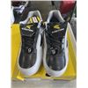 Image 4 : 2 NEW PAIRS OF EASTON DIAMOND LO WFII SIZE 9 BASEBALL CLEATS BLACK / WHITE
