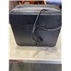Image 3 : GOURMIA TWO BASKET AIR FRYER WORKING