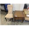 Image 1 : VINTAGE DEILCRAFT MADE IN CANADA SIDE TABLE AND ANTIQUE PARLOUR CHAIR