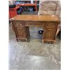 Image 1 : ORANATE CARVED VANITY DRESSER