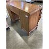 Image 4 : ORANATE CARVED VANITY DRESSER