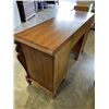 Image 5 : ORANATE CARVED VANITY DRESSER