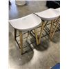 Image 4 : SET OF 4 MODERN BAR STOOLS