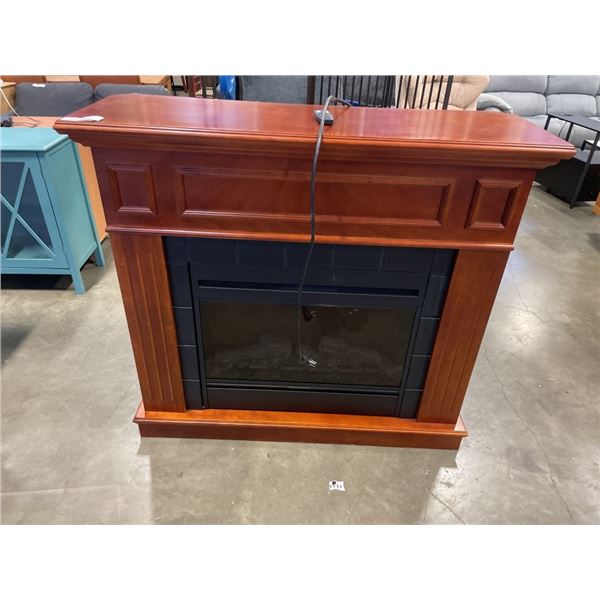 ELECTRIC FIREPLACE IN MANTEL