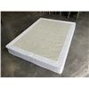 Image 2 : QUEENSIZE BOX SPRING